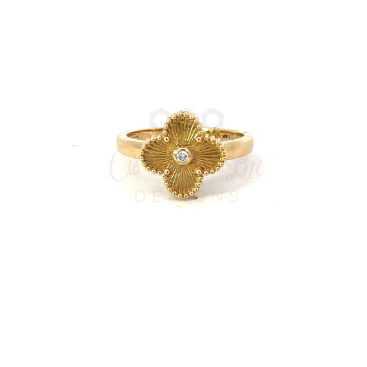 Yellow Gold Fluted Clover Ring with Diamond Bezel