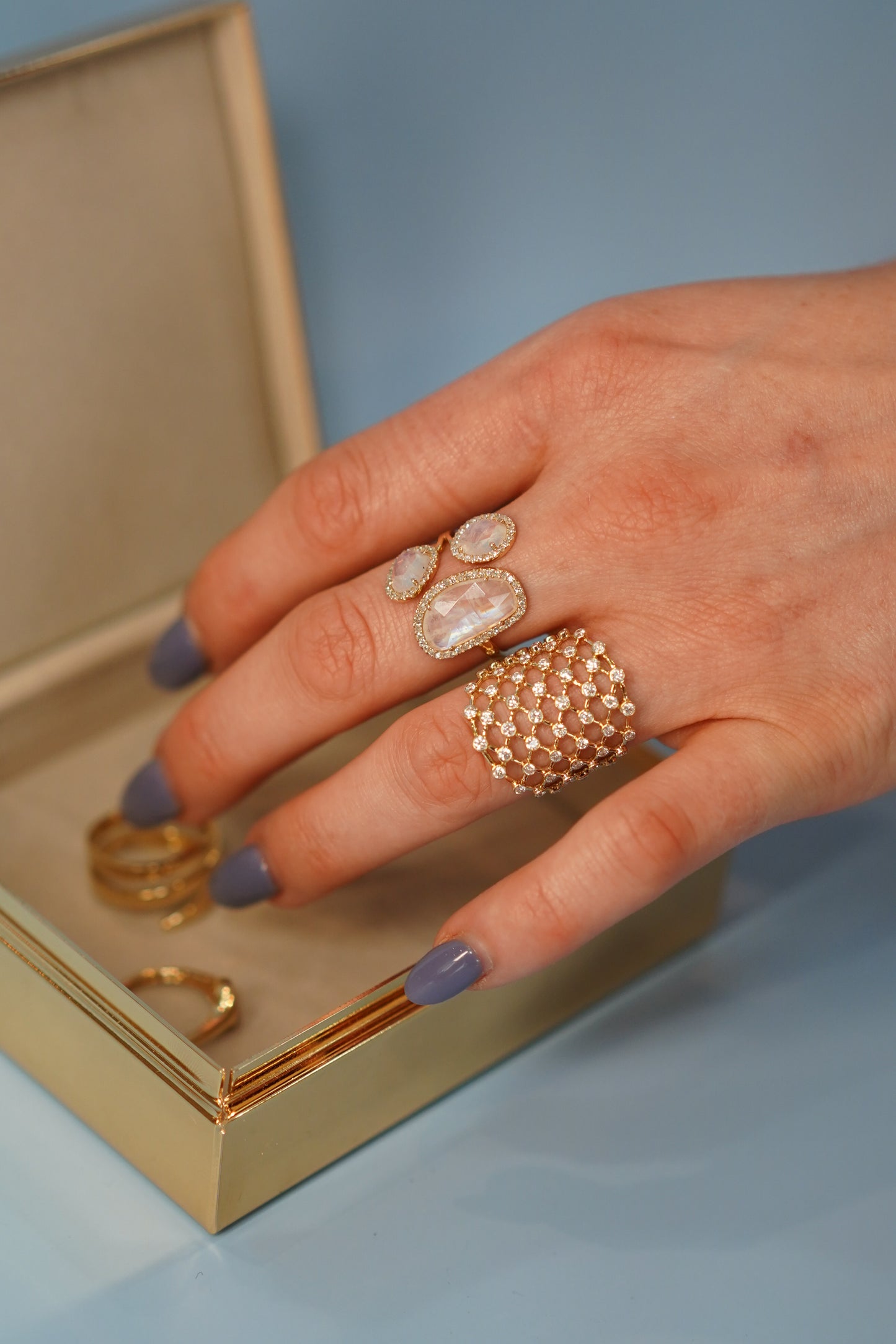 2mm Bezeled Dot Web Band