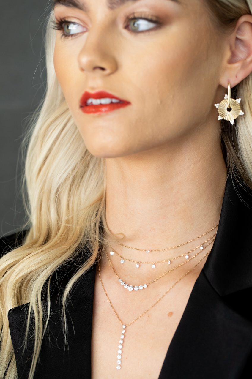 Yellow Gold Graduated 7 Floating Diamond Necklace