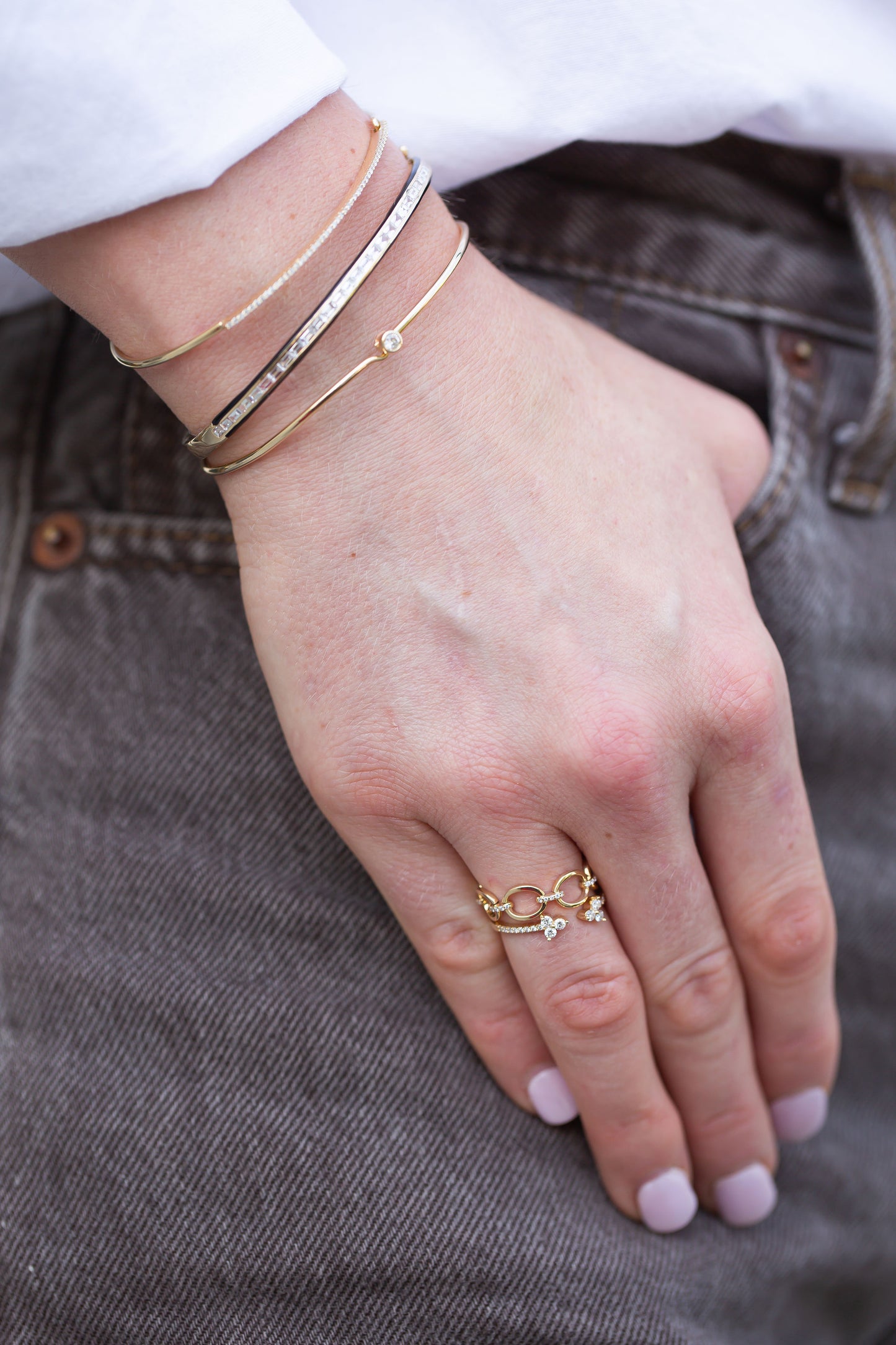 Thin Wire Bracelet with Single Bezeled Diamond