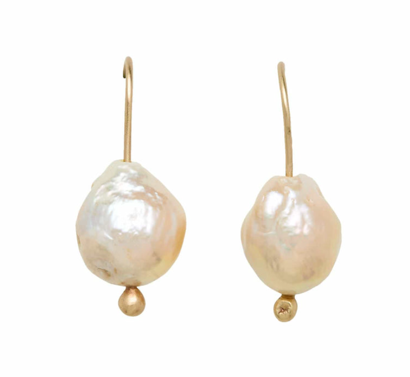 Julie Cohn Mila Dawn Pearl Earring